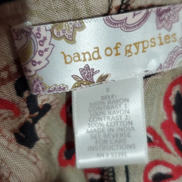 Band of gypsies high side cut lightweight elephant pattern dress - Picture 8 of 8